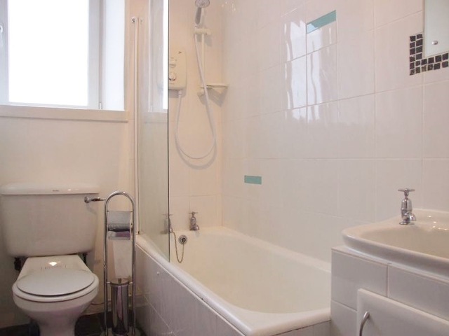  Image of 1 Bedroom Flat  To Rent at Rosemount Place, Aberdeen, AB25 at Rosemount Aberdeen Aberdeen, AB25 2YB