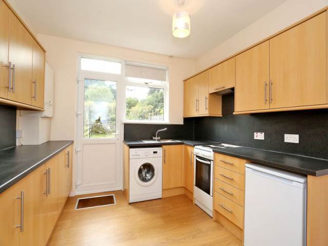  Image of 2 Bedroom Flat  To Rent at Springfield Place, Aberdeen, AB15 at West End Aberdeen Aberdeen, AB15 7SF
