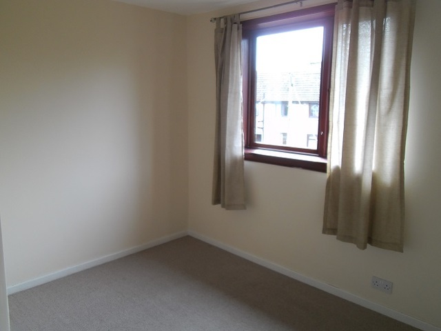  Image of 3 Bedroom Semi-Detached House  To Rent at Upper Mastrick Way, Aberdeen, AB16 at Mastrick Aberdeen Aberdeen, AB16 5QG