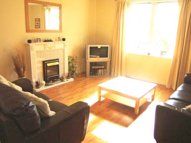  Image of 2 Bedroom Flat  To Rent at Bloomfield Court, Aberdeen, AB10 at Holburn Aberdeen Aberdeen, AB10 6DT