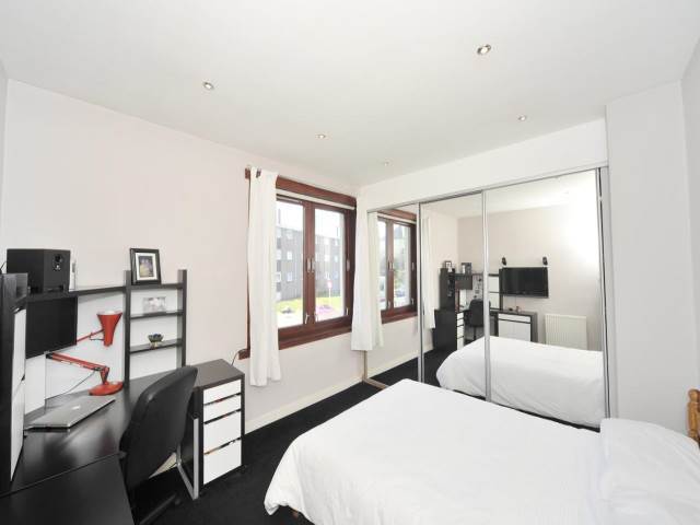  Image of 2 Bedroom Flat  To Rent at Hilton Drive, Woodside, Aberdeen, AB24 at Hilton Aberdeen Aberdeen, AB24 4PS