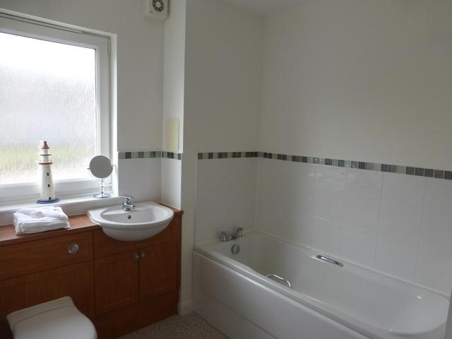  Image of 2 Bedroom Flat  To Rent at Midstocket View, Aberdeen, AB15 at West End Aberdeen Aberdeen, AB15 6BS