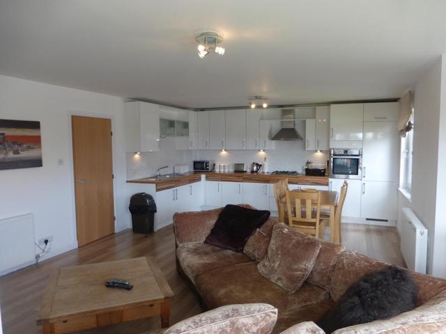  Image of 2 Bedroom Flat  To Rent at Midstocket View, Aberdeen, AB15 at West End Aberdeen Aberdeen, AB15 6BS