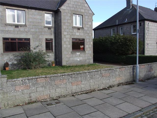  Image of 3 Bedroom Flat  To Rent at South Anderson Drive, Aberdeen, AB10 at Holburn Aberdeen Aberdeen, AB10 7HJ