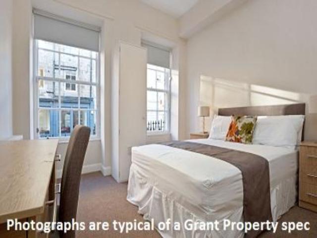  Image of 2 Bedroom Flat  To Rent at Broomhill Road, Aberdeen, AB10 at Aberdeen  Aberdeen, AB10 6HU