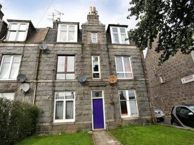  Image of 2 Bedroom Flat  To Rent at Broomhill Road, Aberdeen, AB10 at Aberdeen  Aberdeen, AB10 6HU