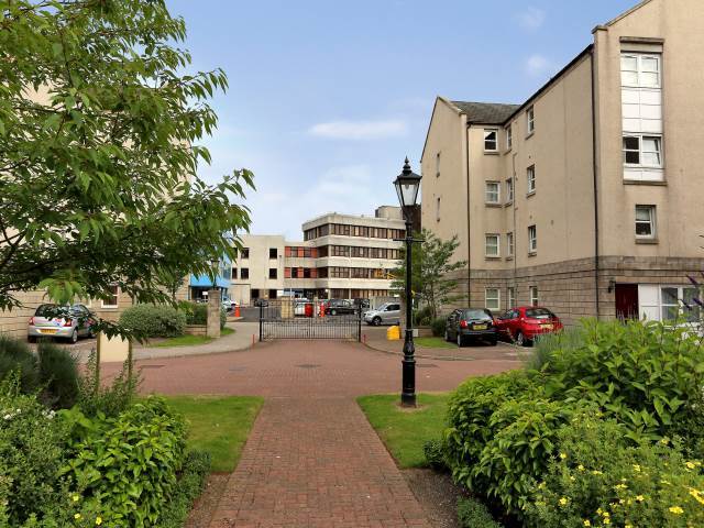  Image of 2 Bedroom Flat  To Rent at Charles Street, Aberdeen, AB25 at City Centre Aberdeen Aberdeen, AB25 3TZ