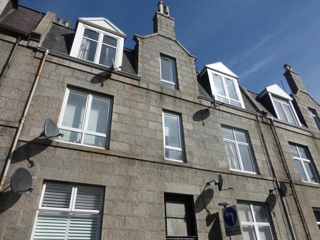  Image of 2 Bedroom Flat  To Rent at Howburn Place, Aberdeen, AB11 at City Centre Aberdeen Aberdeen, AB11 6XT