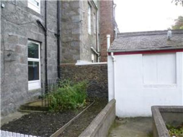  Image of 2 Bedroom Flat  To Rent at Elmbank Road, Aberdeen, AB24 at City Centre Aberdeen Aberdeen, AB24 3PH