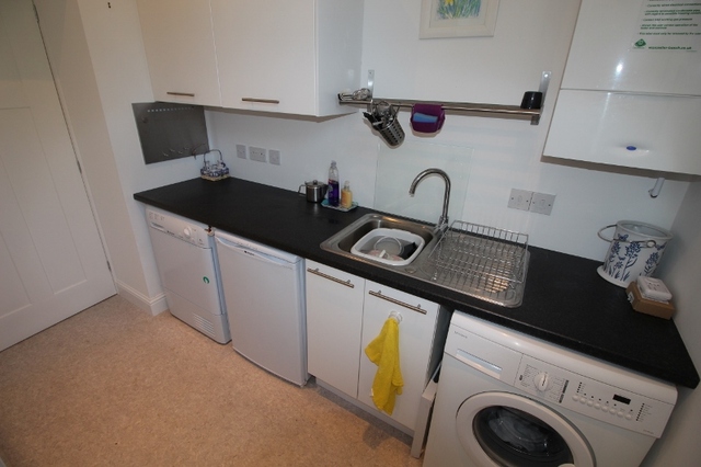  Image of 4 Bedroom Semi-Detached House  To Rent at Hayfield Crescent, Aberdeen, AB24 at Hilton Aberdeen Aberdeen, AB24 4JW