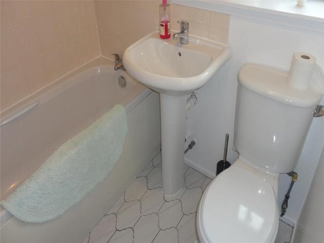  Image of 2 Bedroom Flat  To Rent at Urquhart Terrace, Aberdeen, AB24 at City Centre Aberdeen Aberdeen, AB24 5NJ