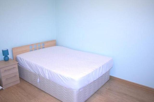  Image of 3 Bedroom Flat  To Rent at Gardner Crescent, Aberdeen, AB12 at Kincorth Aberdeen Aberdeen, AB12 5TS