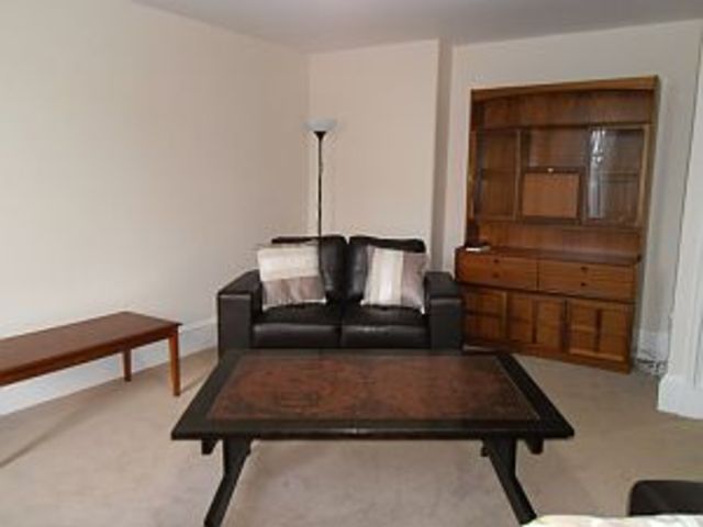 Image of 2 Bedroom Flat  To Rent at Bon Accord Street, Aberdeen, AB11 at Ferryhill Aberdeen Aberdeen, AB11 6UY