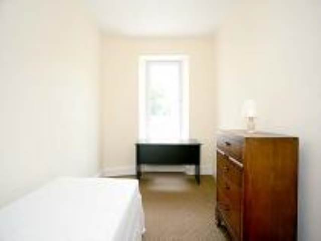  Image of 2 Bedroom Flat  To Rent at Bedford Road, Aberdeen, AB24 at Old Aberdeen Aberdeen Aberdeen, AB24 3LP
