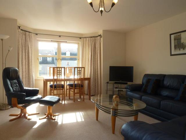  Image of 2 Bedroom Flat  To Rent at Albury Mansions, Aberdeen, AB11 at Ferryhill Aberdeen Aberdeen, AB11 6TJ