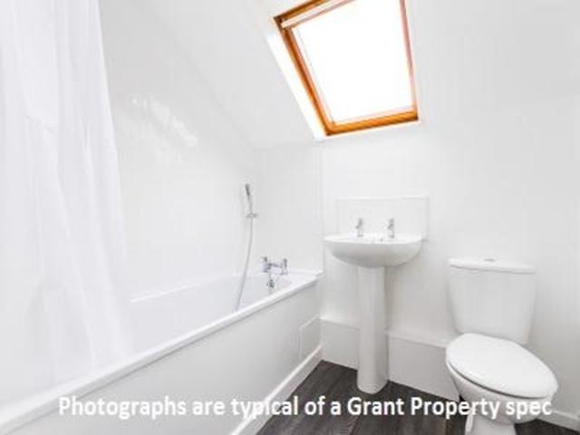  Image of 2 Bedroom Flat  To Rent at Mount Street, Aberdeen, AB25 at Aberdeen  Aberdeen, AB25 2QX
