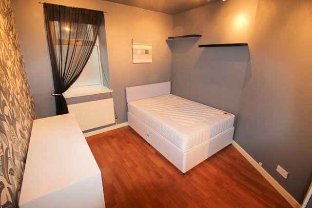  Image of 1 Bedroom Flat  To Rent at Raeburn Place, Aberdeen, AB25 at Rosemount Aberdeen Aberdeen, AB25 1PQ