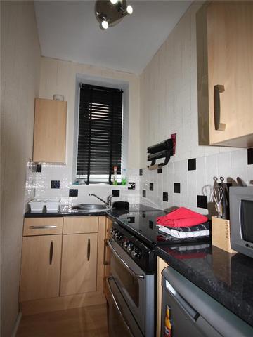  Image of 1 Bedroom Flat  To Rent at Skene Square, Aberdeen, AB25 at Rosemount Aberdeen Aberdeen, AB25 2UP