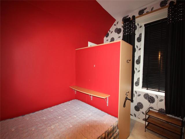  Image of 1 Bedroom Flat  To Rent at Skene Square, Aberdeen, AB25 at Rosemount Aberdeen Aberdeen, AB25 2UP