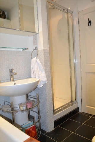  Image of 2 Bedroom Flat  To Rent at Skene Square, Aberdeen, AB25 at Rosemount Aberdeen Aberdeen, AB25 2UP