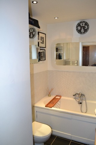  Image of 2 Bedroom Flat  To Rent at Skene Square, Aberdeen, AB25 at Rosemount Aberdeen Aberdeen, AB25 2UP