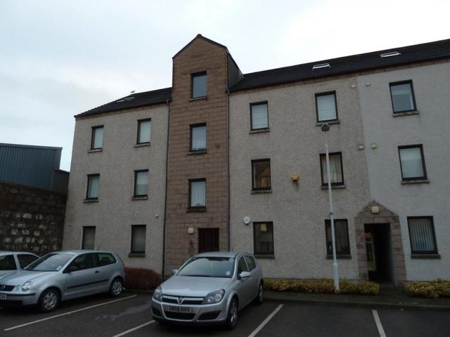  Image of 2 Bedroom Flat  To Rent at Back Hilton Road, Aberdeen, AB25 at Hilton Aberdeen Aberdeen, AB25 3SS