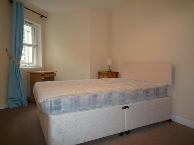  Image of 2 Bedroom Flat  To Rent at Candlemakers Lane, Loch Street, Aberdeen, AB25 at City Centre Aberdeen Aberdeen, AB25 1DF