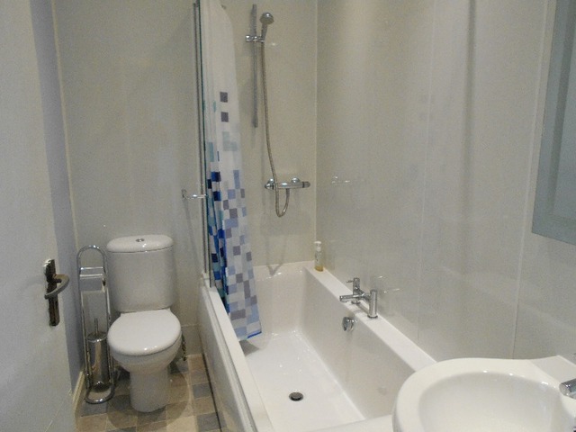  Image of 2 Bedroom Flat  To Rent at Great Western Road, Aberdeen, AB10 at City Centre Aberdeen Aberdeen, AB10 6PB