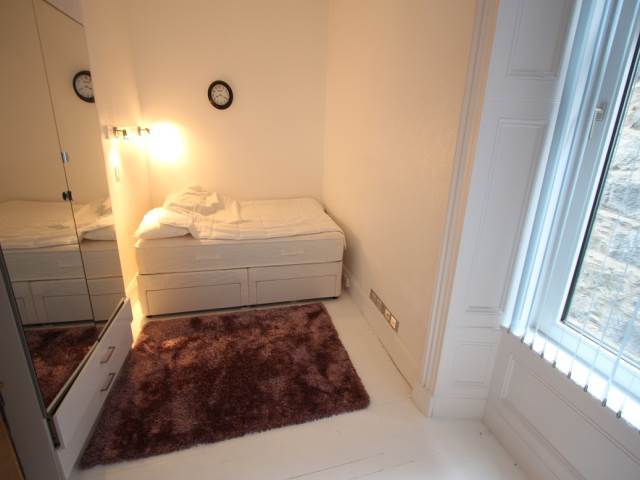  Image of 5 Bedroom Flat  To Rent at Leslie Terrace, Aberdeen, AB25 at City Centre Aberdeen Aberdeen, AB25 3XD