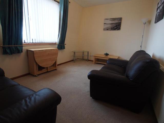  Image of 2 Bedroom Flat  To Rent at Richmond Walk, Aberdeen, AB25 at Rosemount Aberdeen Aberdeen, AB25 2YT