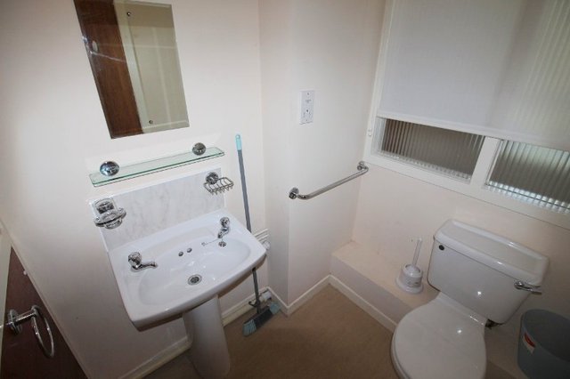  Image of 1 Bedroom Flat  To Rent at Salisbury Court, Aberdeen, AB10 at West End Aberdeen Aberdeen, AB10 6PN