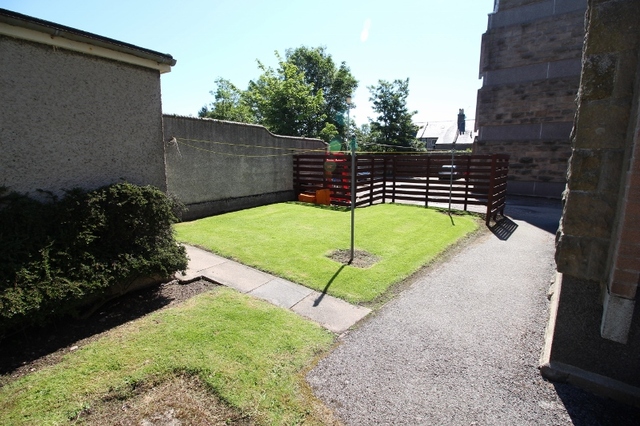  Image of 1 Bedroom Flat  To Rent at Salisbury Court, Aberdeen, AB10 at West End Aberdeen Aberdeen, AB10 6PN