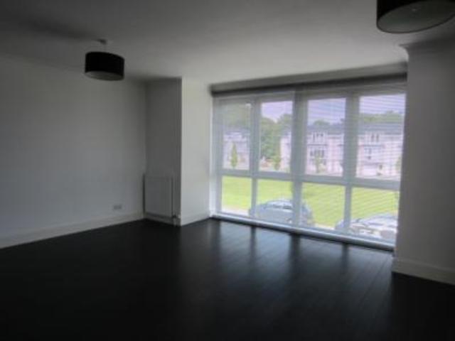  Image of 4 Bedroom Semi-Detached House  To Rent at Woodlands Terrace, Cults, Aberdeen, AB15 at Cults Aberdeen Aberdeen, AB15 9DG