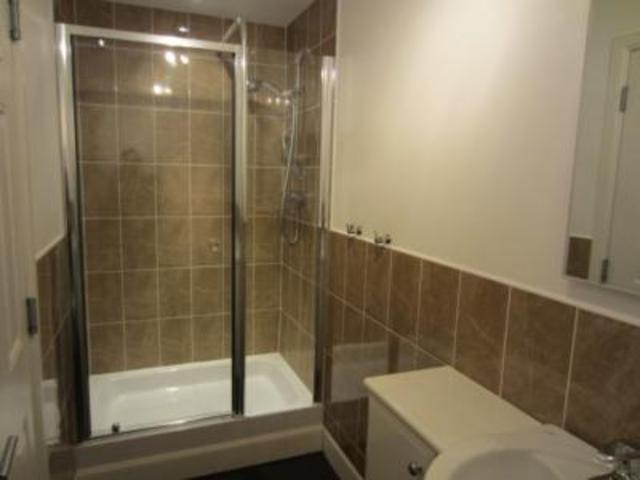  Image of 4 Bedroom Semi-Detached House  To Rent at Woodlands Terrace, Cults, Aberdeen, AB15 at Cults Aberdeen Aberdeen, AB15 9DG