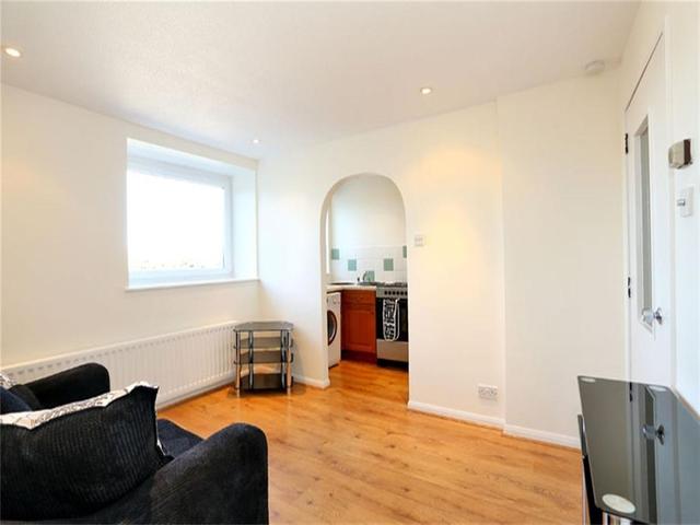  Image of 1 Bedroom Flat  To Rent at Gairn Terrace, Aberdeen, AB10 at Ferryhill Aberdeen Aberdeen, AB10 6BB