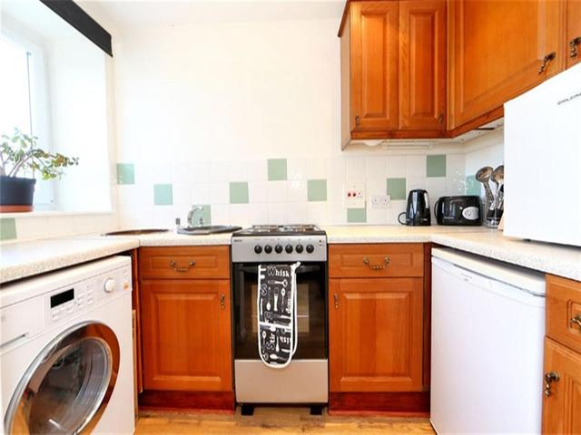  Image of 1 Bedroom Flat  To Rent at Gairn Terrace, Aberdeen, AB10 at Ferryhill Aberdeen Aberdeen, AB10 6BB