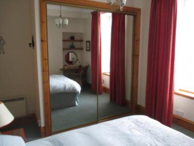  Image of 1 Bedroom Flat  To Rent at Great Western Road, Aberdeen, AB10 at Mannofield Aberdeen Aberdeen, AB10 6PE