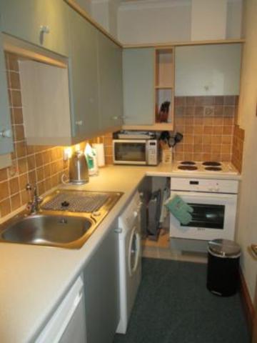  Image of 1 Bedroom Flat  To Rent at Great Western Road, Aberdeen, AB10 at Mannofield Aberdeen Aberdeen, AB10 6PE