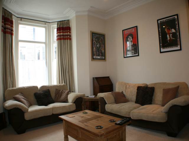  Image of 1 Bedroom Flat  To Rent at Union Grove, Aberdeen, AB10 at West End Aberdeen Aberdeen, AB10 6SJ