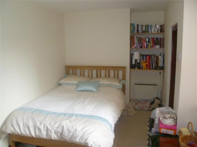  Image of 1 Bedroom Flat  To Rent at Urquhart Road, Aberdeen, AB24 at City Centre Aberdeen Aberdeen, AB24 5NA