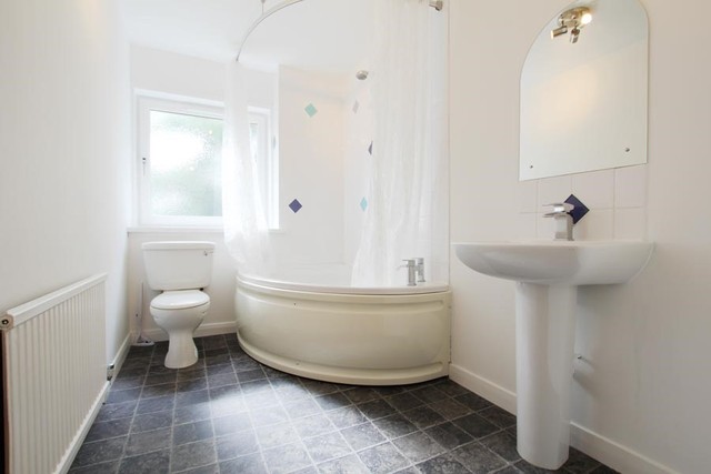  Image of 2 Bedroom Flat  To Rent at Boyd Orr Avenue, Aberdeen, AB12 at Kincorth Aberdeen Aberdeen, AB12 5RG