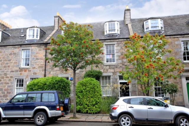  Image of 2 Bedroom Flat  To Rent at Victoria Street, Aberdeen, AB10 at City Centre Aberdeen Aberdeen, AB10 1UU