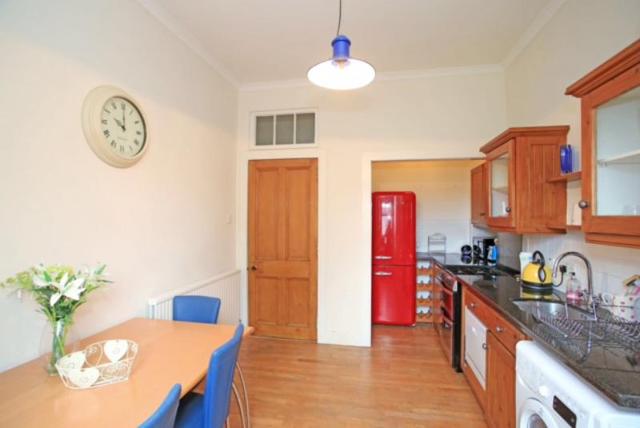  Image of 2 Bedroom Flat  To Rent at Victoria Street, Aberdeen, AB10 at City Centre Aberdeen Aberdeen, AB10 1UU