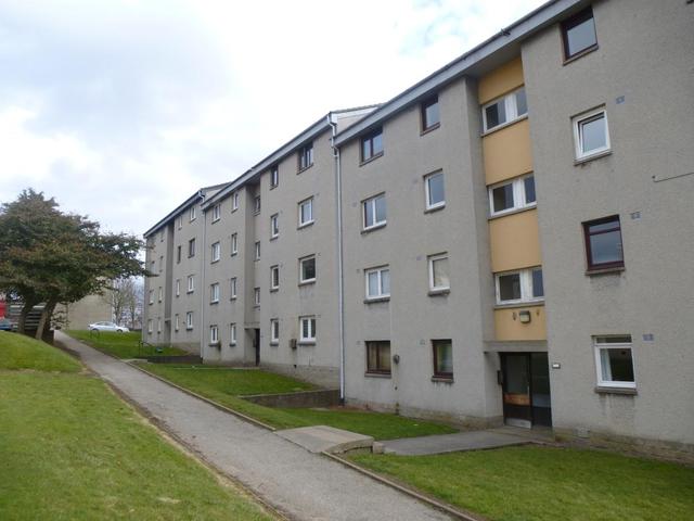  Image of 2 Bedroom Flat  To Rent at Cornhill Terrace, Aberdeen, AB16 at Cornhill Aberdeen Aberdeen, AB16 5HH